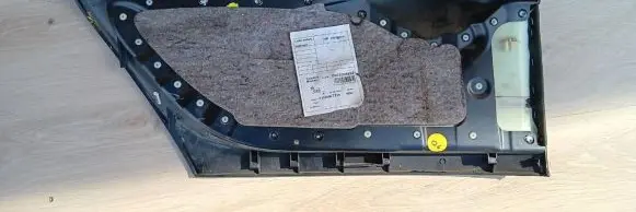 Mercedes-Benz CLK A209 C209 Coupe rear side trim panel A2096907225 2096907225