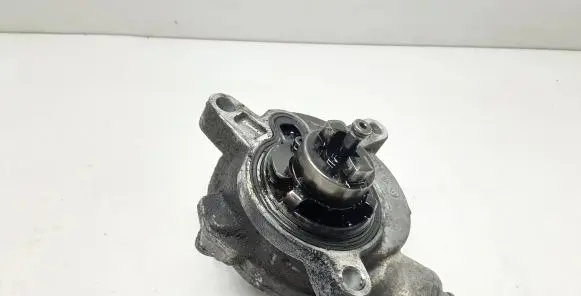 Volvo S80 Vacuum pump 30731825