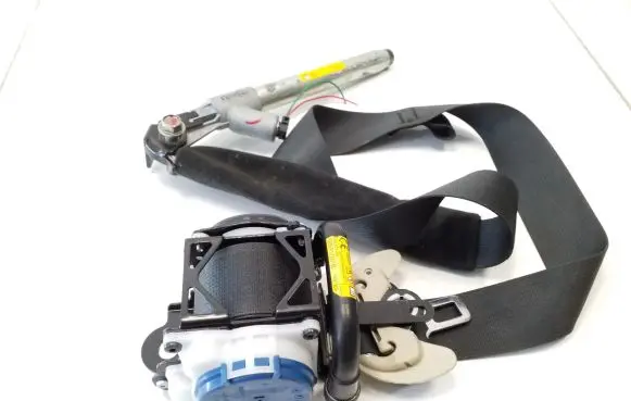Mitsubishi Outlander Front seatbelt TKAH2EN306