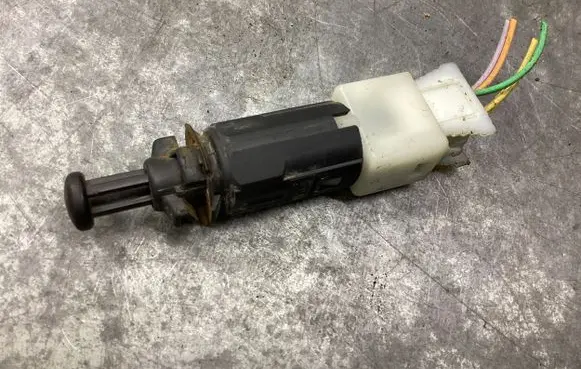 Renault Espace - Grand espace IV Brake pedal sensor switch 414988