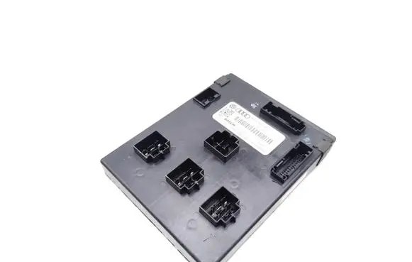 Audi A5 8T 8F Comfort/convenience module 8K0907063 F005V00753