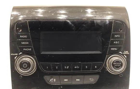 Peugeot Boxer Radio/CD/DVD/GPS head unit 07356610260