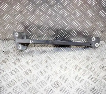 Audi A8 S8 D3 4E Fender mounting bracket 4E0805463F