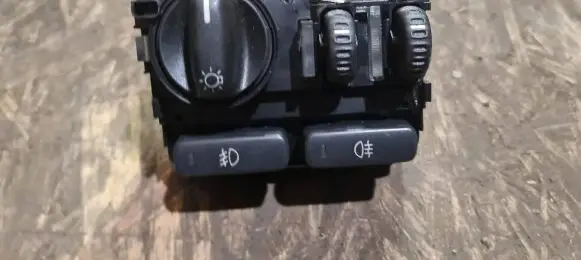 Volvo XC90 Light switch 30739304