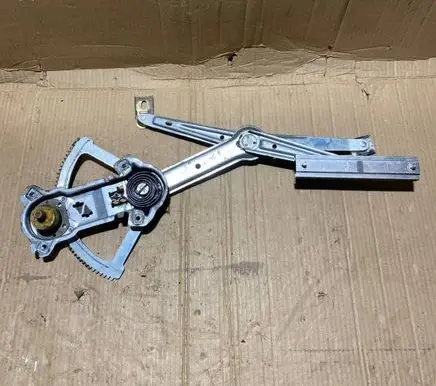 Mercedes-Benz 190 W201 Front door manual window regulator 
