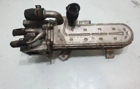 Skoda Octavia Mk2 (1Z) EGR valve cooler 038131513AD