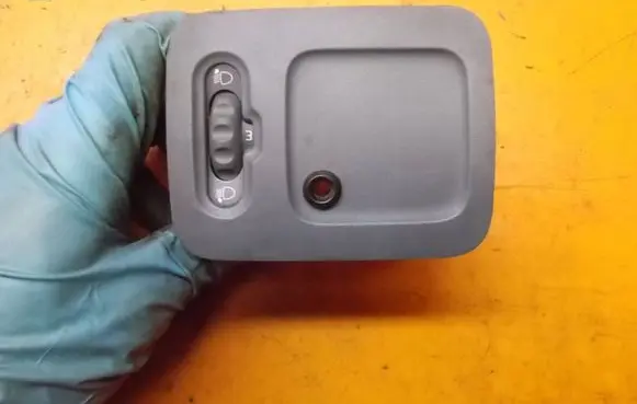 Renault Clio II Headlight level adjustment motor 