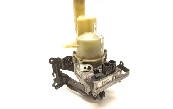Citroen Jumpy Power steering pump 9818127580