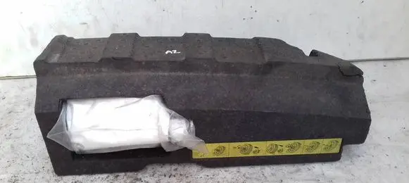 Audi A2 Spare wheel section trim 
