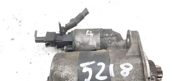 Volkswagen Golf V Starter motor 020911023S 5218