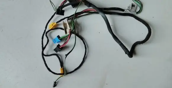 Mercedes-Benz C AMG W203 Front door wiring loom