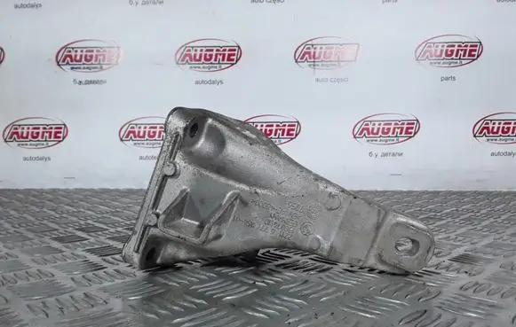 BMW X6 E71 Engine mounting bracket 67770647