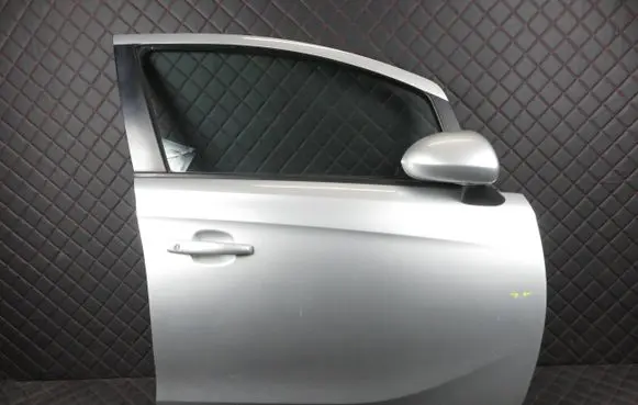 Opel Corsa E Front door