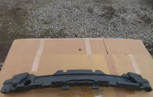 Audi e-tron Front bumper foam support bar 