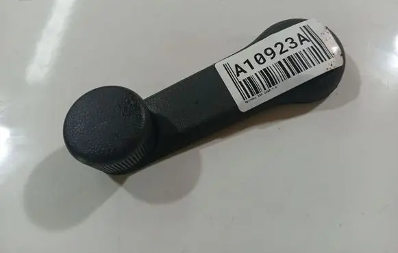 Hyundai i30 Front door window winding handle 8263022001 82630-22001
