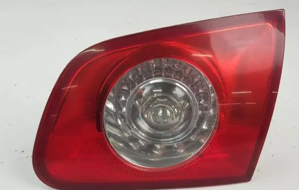 Volkswagen PASSAT B6 Tailgate rear/tail lights 3C9945094
