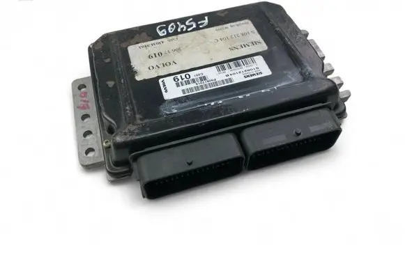 Volvo S40, V40 Engine control unit/module ECU P30617019
