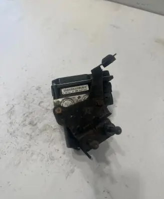 Volkswagen Polo IV 9N3 ABS Pump 0265950592 69206K0511