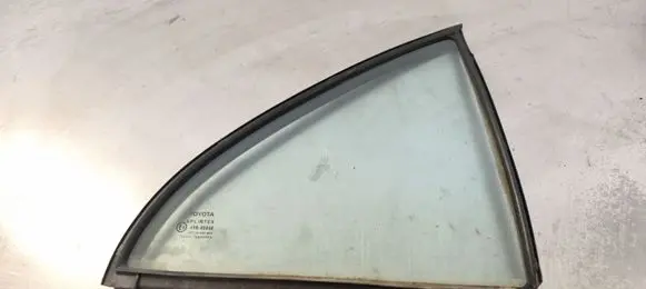 Toyota Avensis T250 Rear vent window glass 43R00048