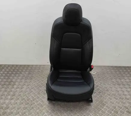 Tesla Model 3 Front passenger seat 145694300C
