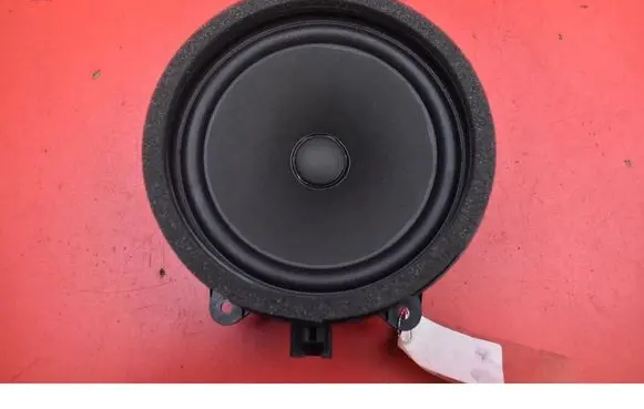 Volvo S90, V90 Subwoofer speaker 31350425
