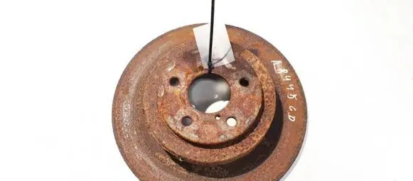 Subaru Legacy Rear brake disc neventiliuojamas