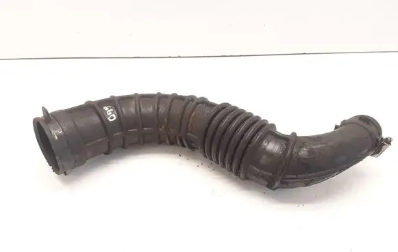 Renault Megane II Air intake duct part 8200500384