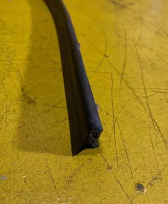 BMW 3 E92 E93 Rubber seal front coupe door 7119093