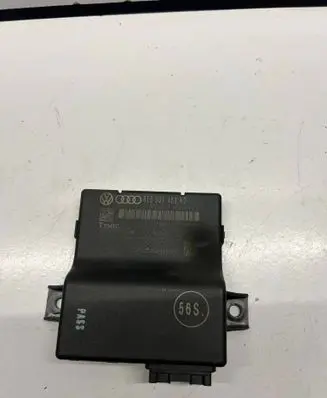 Audi A5 8T 8F Gateway control module 8T0907468AD