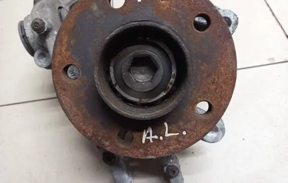 Audi A5 8T 8F Rear wheel hub spindle/knuckle 