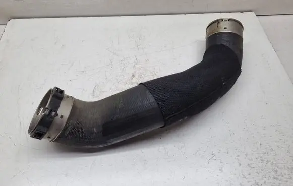 BMW 2 F46 Intercooler hose/pipe 8511338