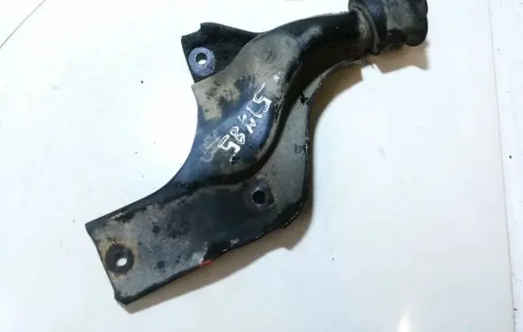 Volkswagen PASSAT B2 Engine mount bracket