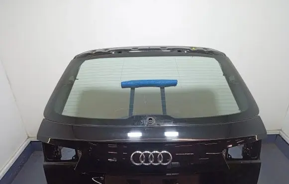 Tailgate/trunk/boot lid