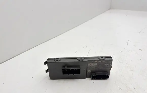 Skoda Elroq Tailgate/trunk control unit/module 4KE959107B