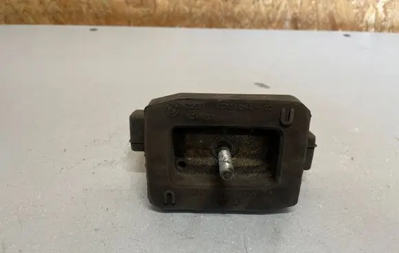 BMW 5 F10 F11 Gearbox mount 6769848