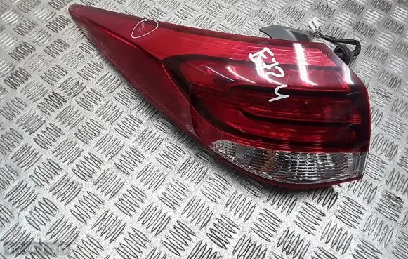 Hyundai i40 Rear/tail lights 924013z5