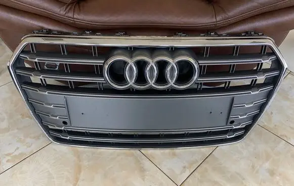 Audi A7 S7 4G Front bumper upper radiator grill 4G8853651J 4G8853651K