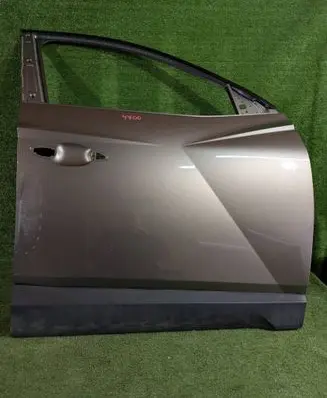 Hyundai Tucson IV NX4 Front door
