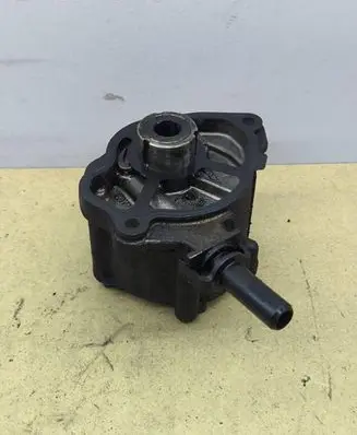 Mercedes-Benz C W204 Vacuum pump A6512300165