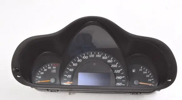 Mercedes-Benz C W203 Speedometer (instrument cluster) A2035401947