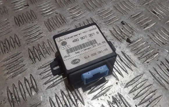 Audi A8 S8 D2 4D Light module LCM 4B0907357B