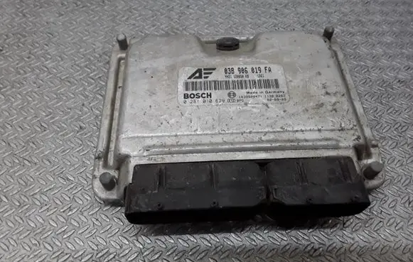 Ford Galaxy Engine control unit/module 038906019FA 0281010629
