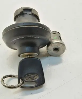 Fuel tank cap lock