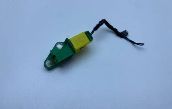 Audi Q5 SQ5 Airbag deployment crash/impact sensor 1K0909606C 5WK43544