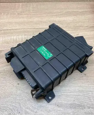 Audi 80 90 B3 Engine control unit/module ECU 811906264 0280800104
