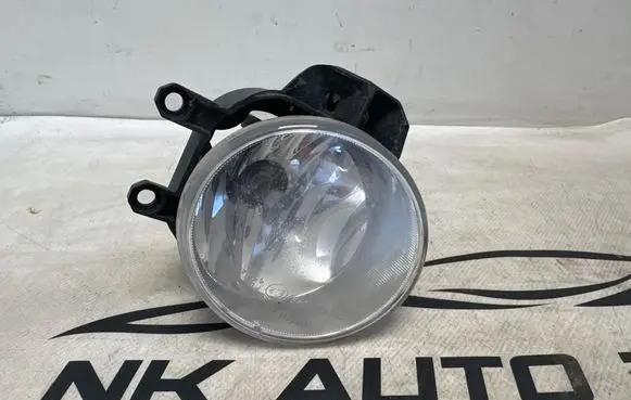 Toyota Auris E180 Front fog light 90008497 8122002110 09012016