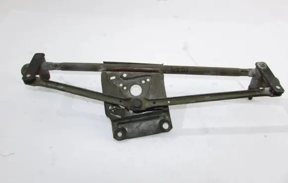 Peugeot 406 Front wiper linkage 
