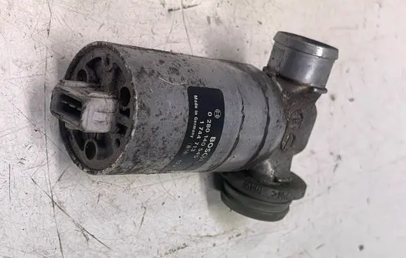 BMW 3 E46 Idle control valve (regulator) 1744713 0280140545