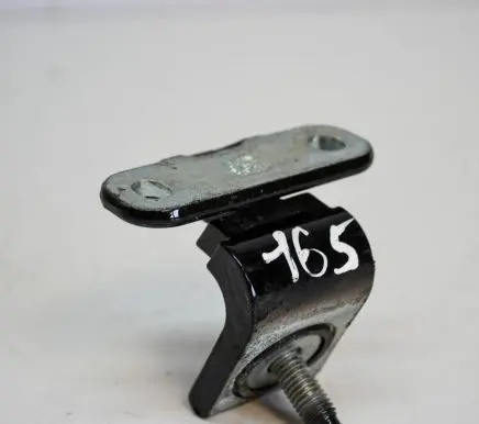Audi A3 S3 8V Tailgate/trunk/boot hinge 8V3827299B