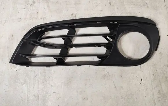 BMW 5 F10 F11 Front bumper lower grill 7331731